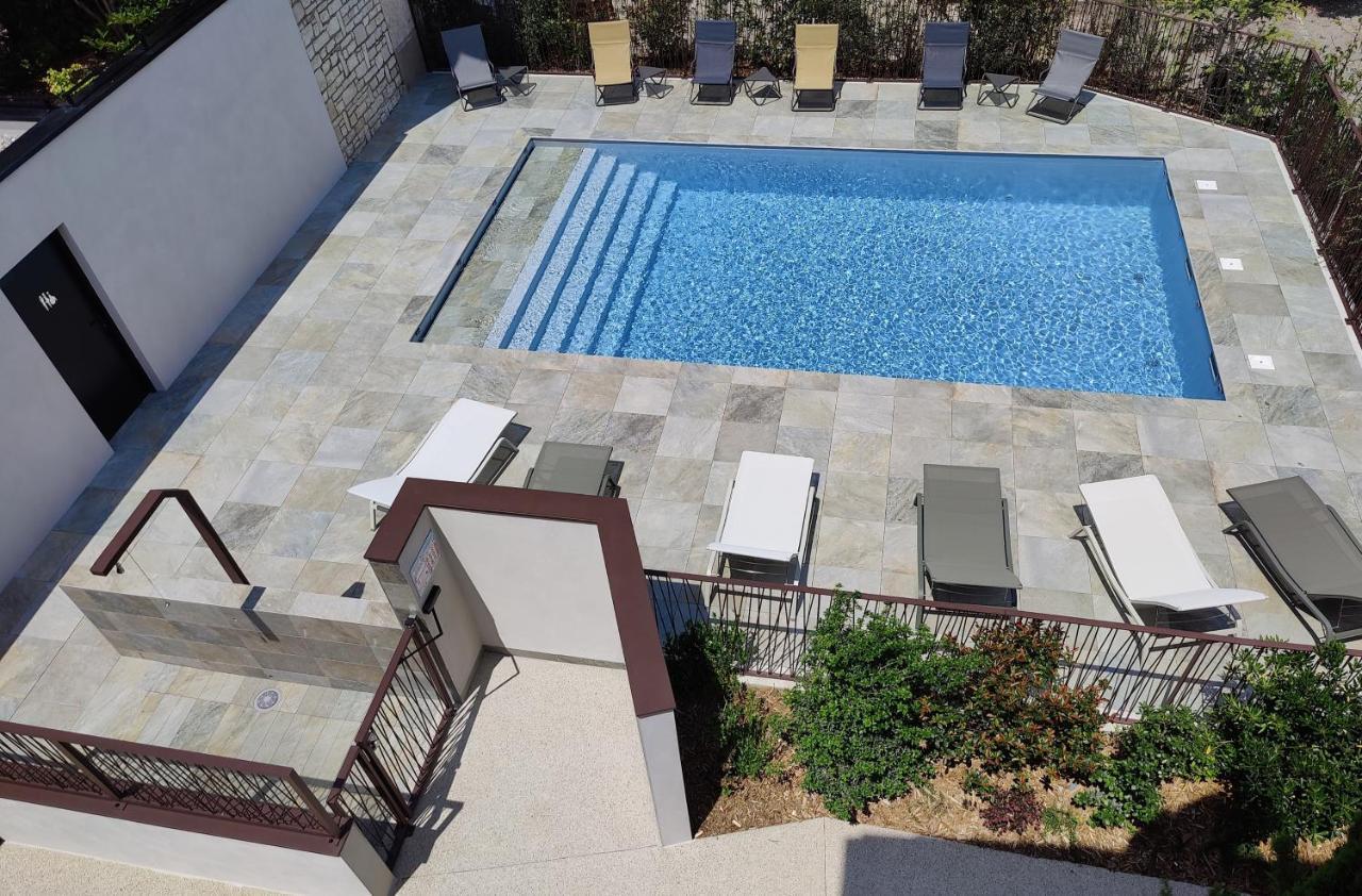 Hotel Les Amandiers Tournon-sur-Rhone Exterior foto
