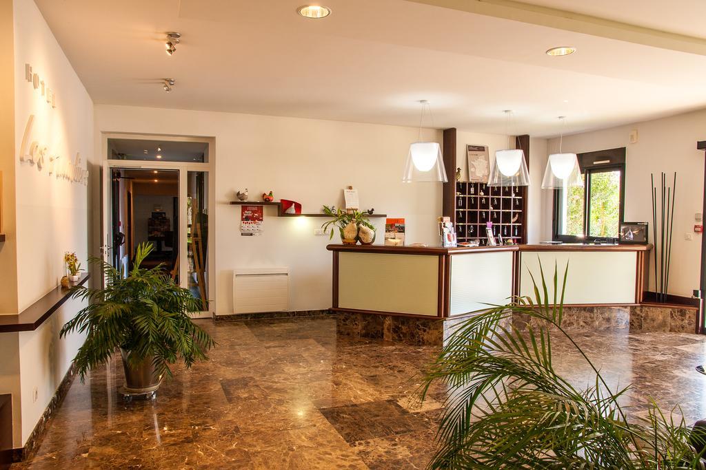 Hotel Les Amandiers Tournon-sur-Rhone Exterior foto